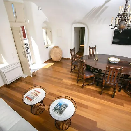 Elegant Santorini Villa Ioulia Private Pool Air Conditioning 3 Bedrooms Villa *