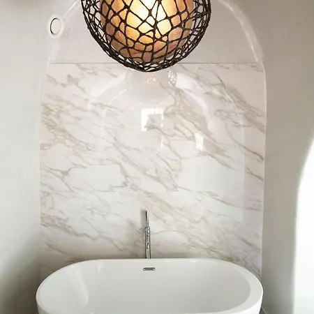 Elegant Santorini Villa Ioulia Private Pool Air Conditioning 3 Bedrooms Βίλα Οία