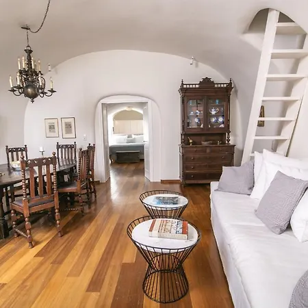 Elegant Santorini Villa Ioulia Private Pool Air Conditioning 3 Bedrooms Villa *